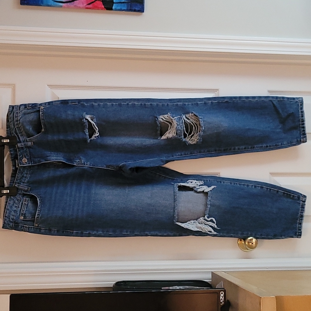Missguided baggy distressed jeans